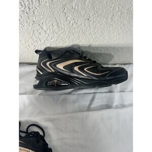 Women’s Sketchers Sz 8 Black & Gold